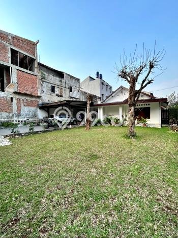 Rumah Mewah Siap Huni LT 640m2 di Tebet, Jakarta Selatan Rumah Mewah Siap Huni LT 640m2 di Tebet, Jakarta Selatan