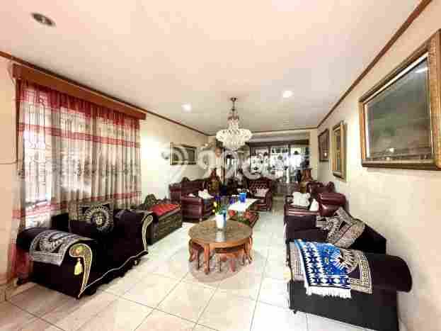 Dijual Rumah Mewah Exclusive di Tebet, Jakarta Selatan Dijual Rumah Mewah Exclusive di Tebet, Jakarta Selatan