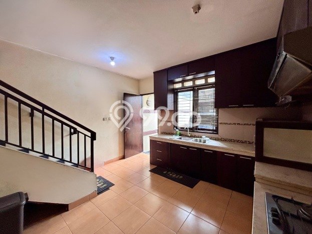 For Sale Rumah 0 Kamar Lokasi Strategis Bagus dan Strategis di Tebet For Sale Rumah 0 Kamar Lokasi Strategis Bagus dan Strategis di Tebet