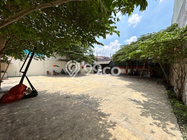 Tanah Komersial di Tebet, Luas 189m², Akses Mudah Tanah Komersial di Tebet, Luas 189m², Akses Mudah