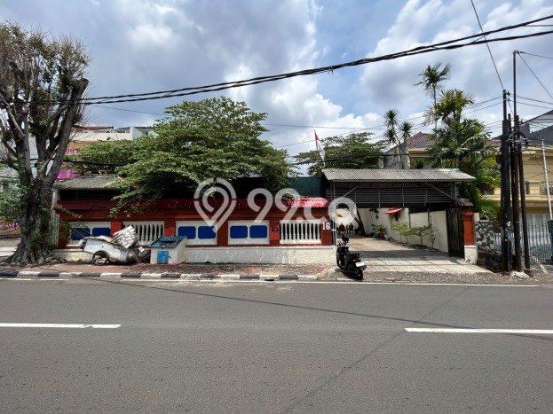 Tanah Komersial di Tebet, Luas 189m², Akses Mudah Tanah Komersial di Tebet, Luas 189m², Akses Mudah