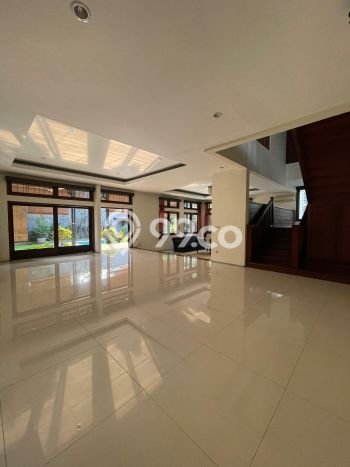 Hunian Elit LB 400m2 Siap Huni Desain Elegan di Kemang, Jakarta Selatan Hunian Elit LB 400m2 Siap Huni Desain Elegan di Kemang, Jakarta Selatan