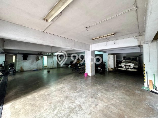 Unit Kantor Dijual di Jakarta Selatan LT 508m2 & LB 1611m2 Unit Kantor Dijual di Jakarta Selatan LT 508m2 & LB 1611m2