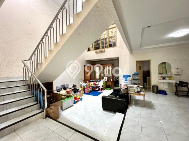 Dijual Rumah Premium dengan Fasilitas Sekitar Komplit di Tebet, Jakarta Selatan Dijual Rumah Premium dengan Fasilitas Sekitar Komplit di Tebet, Jakarta Selatan