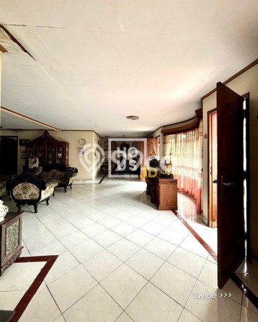 HOT LISTING! Rumah Siap Huni di Tebet, Jakarta Selatan, Luas 180m2m² Bangunan 300m2m² HOT LISTING! Rumah Siap Huni di Tebet, Jakarta Selatan, Luas 180m2m² Bangunan 300m2m²