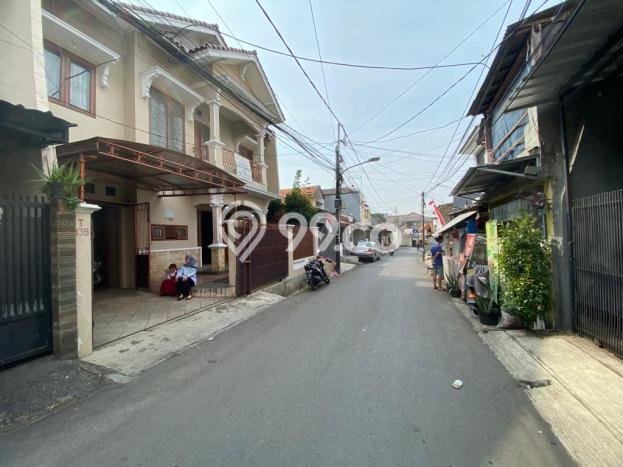 Rumah Strategis Tebet, Jakarta Selatan, Luas 124m² LB 248m² Rumah Strategis Tebet, Jakarta Selatan, Luas 124m² LB 248m²