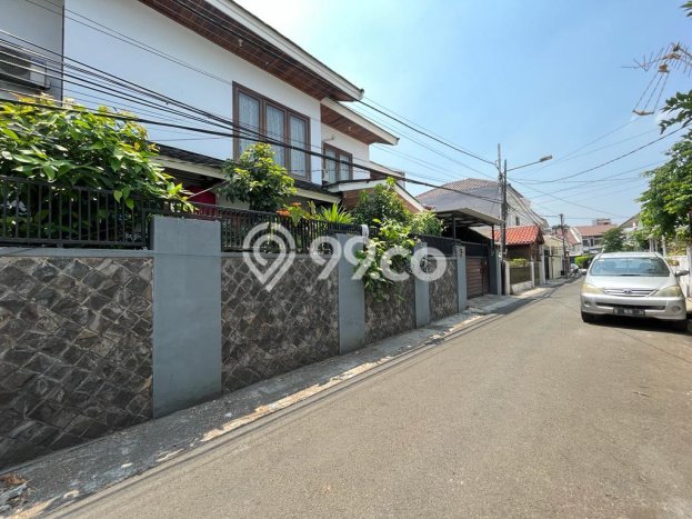 Rumah Harga Terjangkau 3 KT di Tebet, Jakarta Selatan Rumah Harga Terjangkau 3 KT di Tebet, Jakarta Selatan