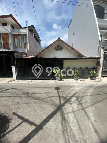 Dijual Hunian Mewah dengan Fasilitas Sekitar Komplit di Tebet, Jakarta Selatan Dijual Hunian Mewah dengan Fasilitas Sekitar Komplit di Tebet, Jakarta Selatan