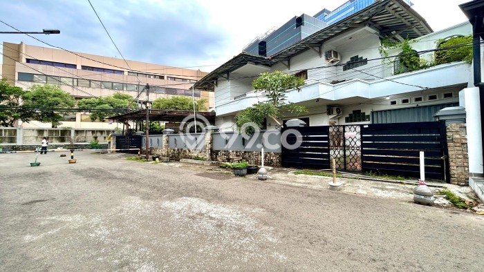 Rumah di Tebet, Jakarta Selatan, Luas 391m² Bangunan 500m² - SEGERA MILIKI! Rumah di Tebet, Jakarta Selatan, Luas 391m² Bangunan 500m² - SEGERA MILIKI!