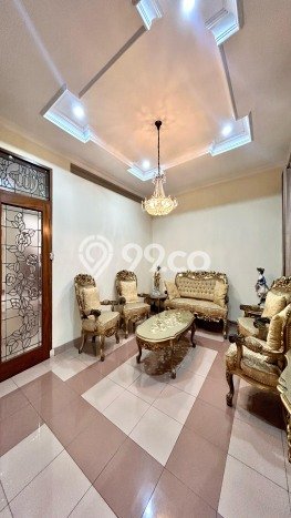 PRIME LOCATION! Rumah Strategis di Tebet, LT 368m² Bangunan 450m² PRIME LOCATION! Rumah Strategis di Tebet, LT 368m² Bangunan 450m²