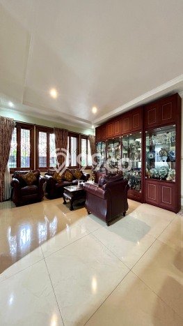 Rumah Terawat di Tebet, Jakarta Selatan, Luas Tanah 338m², LB 400m² Rumah Terawat di Tebet, Jakarta Selatan, Luas Tanah 338m², LB 400m²