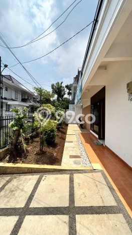 Rumah 5 KT 2 KM Luas Tanah 375m², LB 222m² di Tebet, Jakarta Selatan Rumah 5 KT 2 KM Luas Tanah 375m², LB 222m² di Tebet, Jakarta Selatan