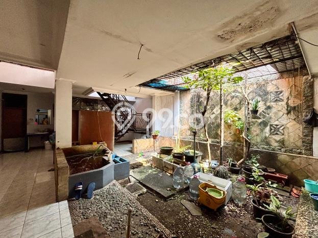 Hunian Eksklusif Siap Huni LT 528m2 di Tebet, Jakarta Selatan Hunian Eksklusif Siap Huni LT 528m2 di Tebet, Jakarta Selatan