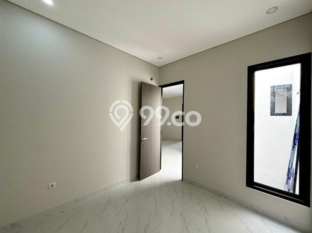 Rumah Lokasi Strategis di Tebet, Jakarta Selatan, LT 106m² Bangunan 135m² Rumah Lokasi Strategis di Tebet, Jakarta Selatan, LT 106m² Bangunan 135m²