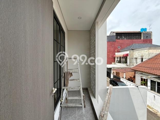 Rumah Lokasi Strategis di Tebet, Jakarta Selatan, LT 106m² Bangunan 135m² Rumah Lokasi Strategis di Tebet, Jakarta Selatan, LT 106m² Bangunan 135m²