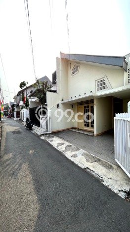 Rumah PREMIUM di Tebet, Jakarta Selatan, LT 90m2m² LB 100m2m² HARGA TERBAIK! Rumah PREMIUM di Tebet, Jakarta Selatan, LT 90m2m² LB 100m2m² HARGA TERBAIK!