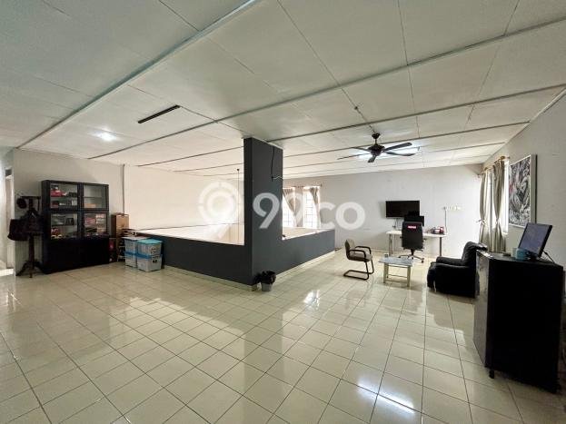 Rumah Eksklusif di Tebet, Jakarta Selatan, LT 333m² Bangunan 290m² Rumah Eksklusif di Tebet, Jakarta Selatan, LT 333m² Bangunan 290m²