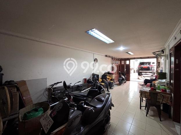 Siap Huni Hunian Elit 10 Kamar di Pancoran Dekat ke Mana Pun Siap Huni Hunian Elit 10 Kamar di Pancoran Dekat ke Mana Pun
