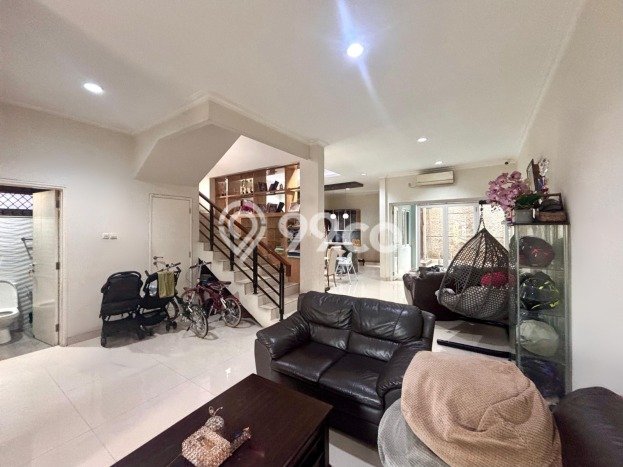 Dijual Rumah Premium dengan Fasilitas Sekitar Lengkap di Tebet, Jakarta Selatan Dijual Rumah Premium dengan Fasilitas Sekitar Lengkap di Tebet, Jakarta Selatan