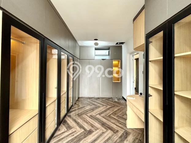For Sale! Premium House LT 151m2 Desain Elegan di Jati Padang For Sale! Premium House LT 151m2 Desain Elegan di Jati Padang