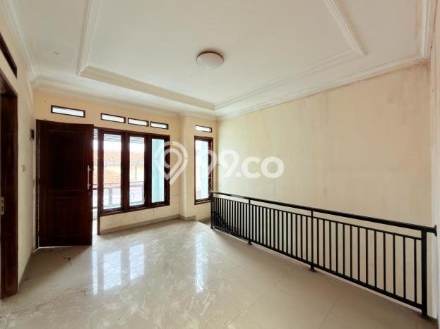 Dijual Rumah Strategis Bagus Punya 0 KT di Tebet Jakarta Selatan SHM Dijual Rumah Strategis Bagus Punya 0 KT di Tebet Jakarta Selatan SHM