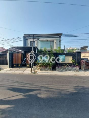 For Sale! Premium House LT 242m2 Desain Modern di Kemanggisan For Sale! Premium House LT 242m2 Desain Modern di Kemanggisan