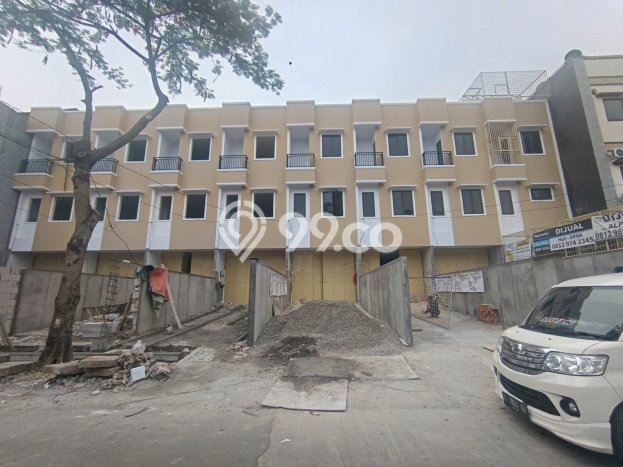 Jual Rumah Luas Elegan Dengan View Cantik di Jelambar, Jakarta Barat Jual Rumah Luas Elegan Dengan View Cantik di Jelambar, Jakarta Barat