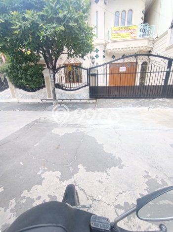 Hunian Mewah LB 150m2 Siap Huni Desain Elegan di Taman Ratu, Jakarta Barat Hunian Mewah LB 150m2 Siap Huni Desain Elegan di Taman Ratu, Jakarta Barat