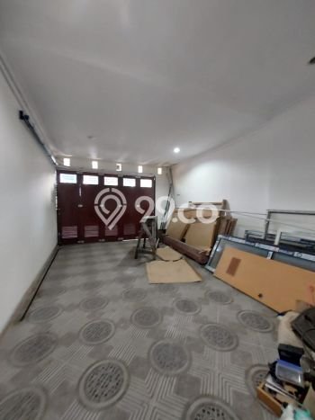 For Sale! Premium House LT 242m2 Desain Modern di Kemanggisan For Sale! Premium House LT 242m2 Desain Modern di Kemanggisan