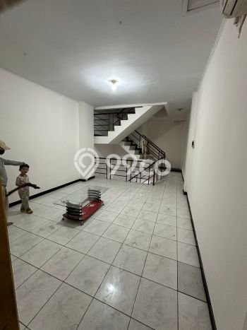 Ruko Bagus Dijual di Jelambar Jakarta Barat Lokasi Strategis Cocok untuk Kembangkan Bisnis Ruko Bagus Dijual di Jelambar Jakarta Barat Lokasi Strategis Cocok untuk Kembangkan Bisnis