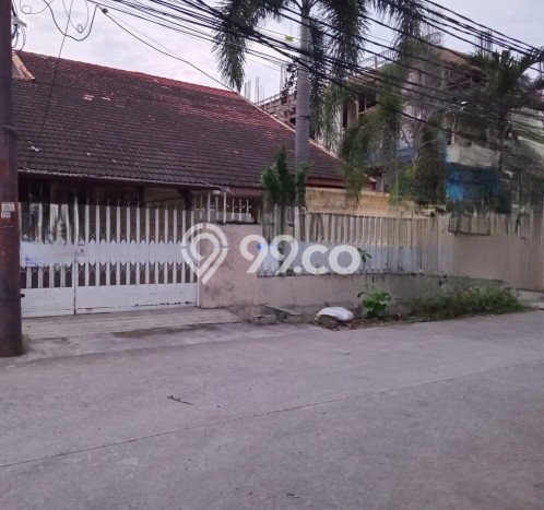 Dijual Rumah Luas Megah Dengan View Cantik di Duri Kepa, Jakarta Barat Dijual Rumah Luas Megah Dengan View Cantik di Duri Kepa, Jakarta Barat