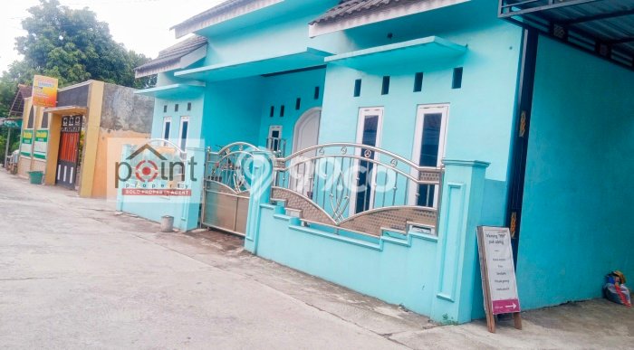For Sale Rumah 4 Kamar Lokasi Ideal Nyaman dan Strategis di Kartasura For Sale Rumah 4 Kamar Lokasi Ideal Nyaman dan Strategis di Kartasura