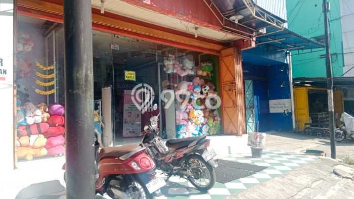 Ruko Favorit Dijual di Banjarsari Solo Area Pusat Bisnis Ruko Favorit Dijual di Banjarsari Solo Area Pusat Bisnis