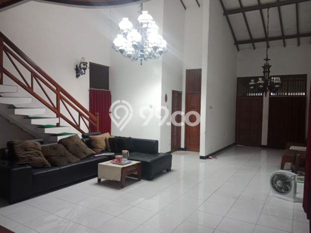 Dijual Rumah Premium dengan Fasilitas Sekitar Lengkap di Laweyan, Surakarta Dijual Rumah Premium dengan Fasilitas Sekitar Lengkap di Laweyan, Surakarta