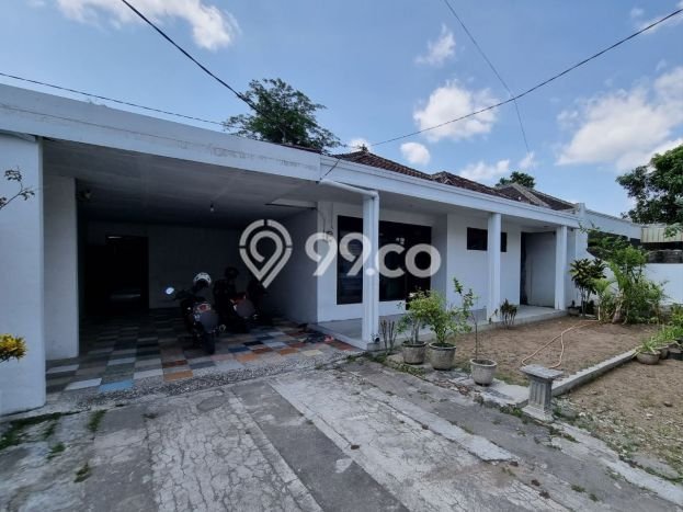 Dijual Cepat Rumah Favorit Siap Huni LB 300m2 di Colomadu, Karanganyar Dijual Cepat Rumah Favorit Siap Huni LB 300m2 di Colomadu, Karanganyar