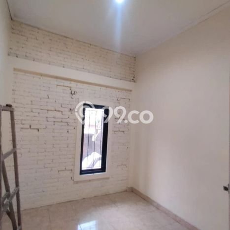 Rumah Strategis Minimalis Lb 100m2 di Jebres, Surakarta Rumah Strategis Minimalis Lb 100m2 di Jebres, Surakarta