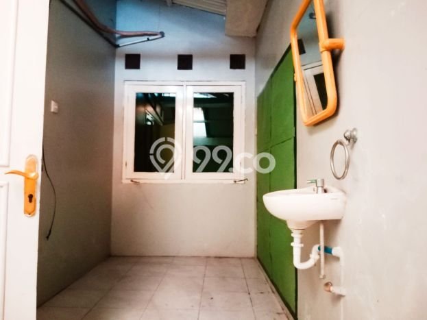 Rumah Strategis Minimalis Lb 108m2 di Jebres, Surakarta Rumah Strategis Minimalis Lb 108m2 di Jebres, Surakarta