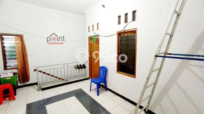 Rumah Strategis Minimalis Lb 300m2 di Jebres, Surakarta Rumah Strategis Minimalis Lb 300m2 di Jebres, Surakarta