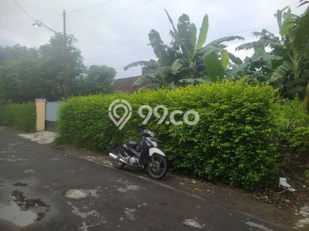 Jarang Ada! Tanah di Colomadu Punya Luas 186m2 SHM Jarang Ada! Tanah di Colomadu Punya Luas 186m2 SHM