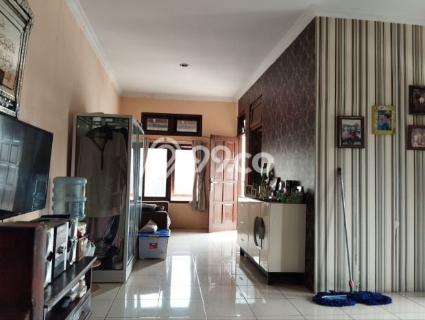 Hunian Cantik Modern Lb 200m2 di Laweyan, Surakarta Hunian Cantik Modern Lb 200m2 di Laweyan, Surakarta