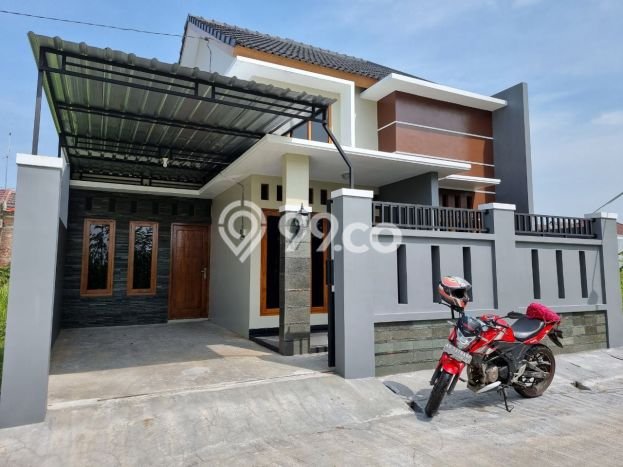 Dijual Cepat Rumah Bagus Siap Huni LB 80m2 di Colomadu, Karanganyar Dijual Cepat Rumah Bagus Siap Huni LB 80m2 di Colomadu, Karanganyar