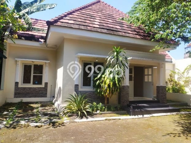 Rumah Strategis Minimalis Lb 80m2 di Laweyan, Surakarta Rumah Strategis Minimalis Lb 80m2 di Laweyan, Surakarta