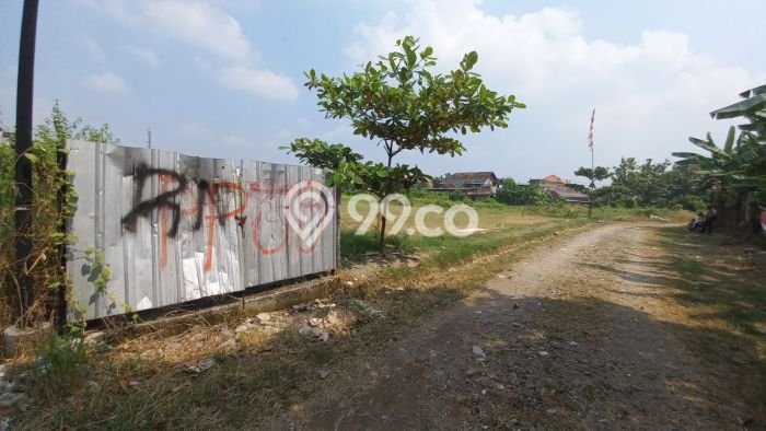 Untuk Dijual Tanah di Banjarsari Surakarta Luas 275000m2 SHM Untuk Dijual Tanah di Banjarsari Surakarta Luas 275000m2 SHM