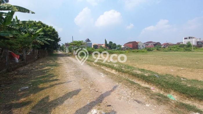 Untuk Dijual Tanah di Banjarsari Surakarta Luas 275000m2 SHM Untuk Dijual Tanah di Banjarsari Surakarta Luas 275000m2 SHM