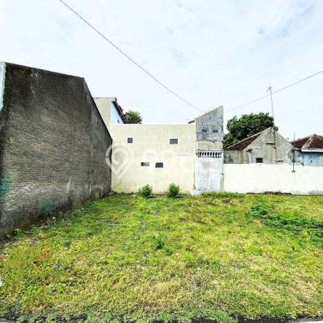 For Sale Rumah 3 Kamar Lokasi Strategis Bagus dan Strategis di Jaten For Sale Rumah 3 Kamar Lokasi Strategis Bagus dan Strategis di Jaten