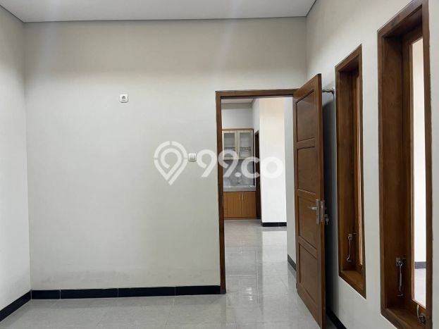 For Sale Rumah 4 Kamar Lokasi Ideal Nyaman dan Strategis di Sukoharjo For Sale Rumah 4 Kamar Lokasi Ideal Nyaman dan Strategis di Sukoharjo