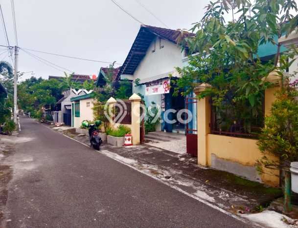 Jual Rumah Minimalis Bagus Punya 3 KT di Banjarsari Surakarta SHM Jual Rumah Minimalis Bagus Punya 3 KT di Banjarsari Surakarta SHM