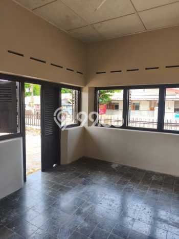Rumah Cantik Siap Pakai Di Laweyan Luas 200m2 Lokasi Strategis Rumah Cantik Siap Pakai Di Laweyan Luas 200m2 Lokasi Strategis