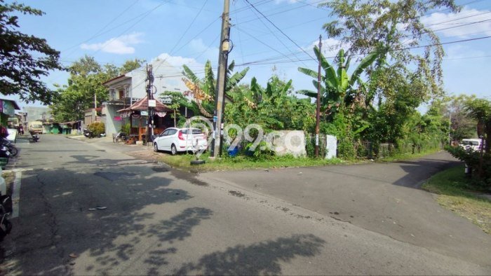 Kavling Tanah di Jaten Dijual Luas 972m2 Legalitas SHM Kavling Tanah di Jaten Dijual Luas 972m2 Legalitas SHM