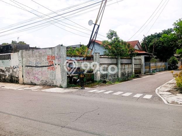 Untuk Dijual Tanah di Laweyan Surakarta Luas 199m2 SHM Untuk Dijual Tanah di Laweyan Surakarta Luas 199m2 SHM